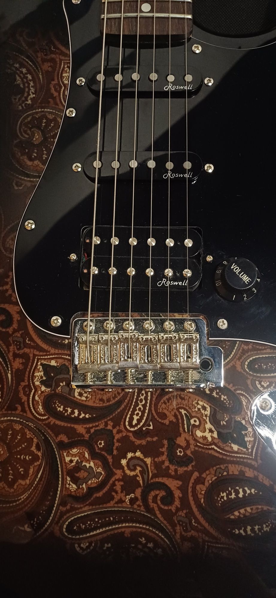 Na sprzedaż gitara Harley Benton ST-70 + akcesoria 
Black Paisley -- ś