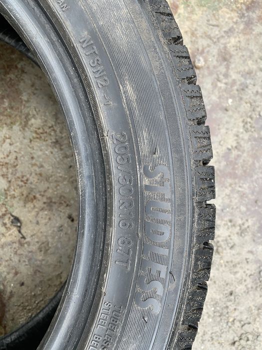 Зимова гума 205/50 R16 2011 року