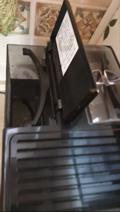 Кавоварка Кавомашина Кофемашина Melitta Caffeo Solo з дому гарний стан