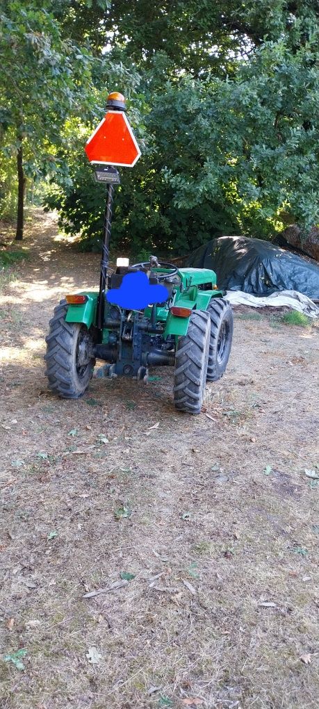 Tractor ferrari com matricula e freze