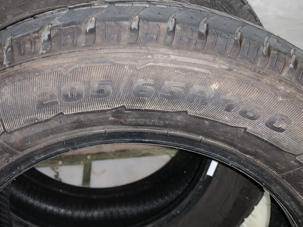 Pneu 205/65/16C Goodyear