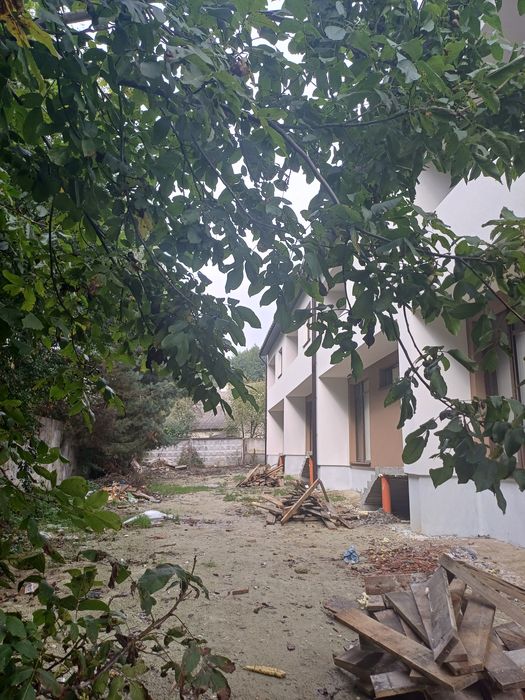 ЗБУДОВАНИЙ таунхаус,ціна 1-кімнатної квартири у Оброшино!Без комісії!