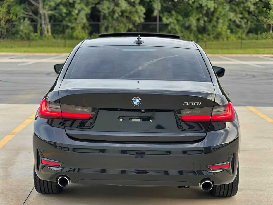 BMW 3 Series 330i      2020