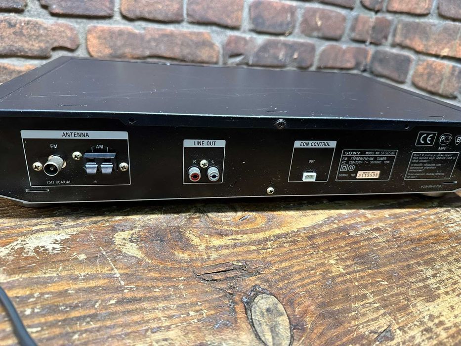 Tuner radiowy Sony ST-SE 520 RDS