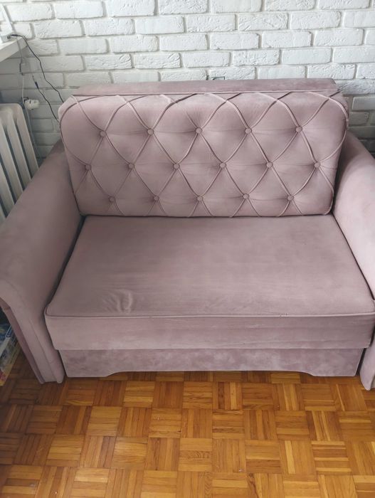 Elegancka kanapa z funkcją spania