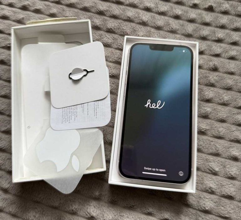 iPhone 13, 256 ГБ у подарунок чохли