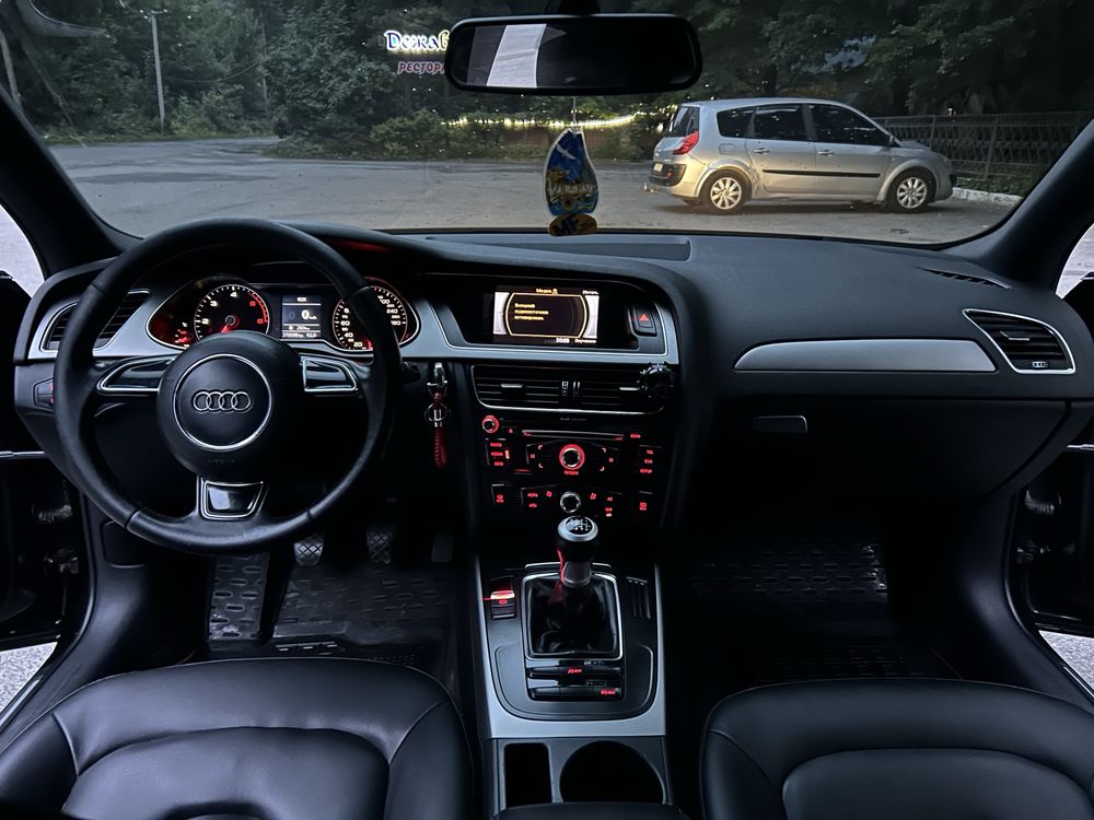 Продам А4 B8 2012р. 2.0 дизель рест на шкірі