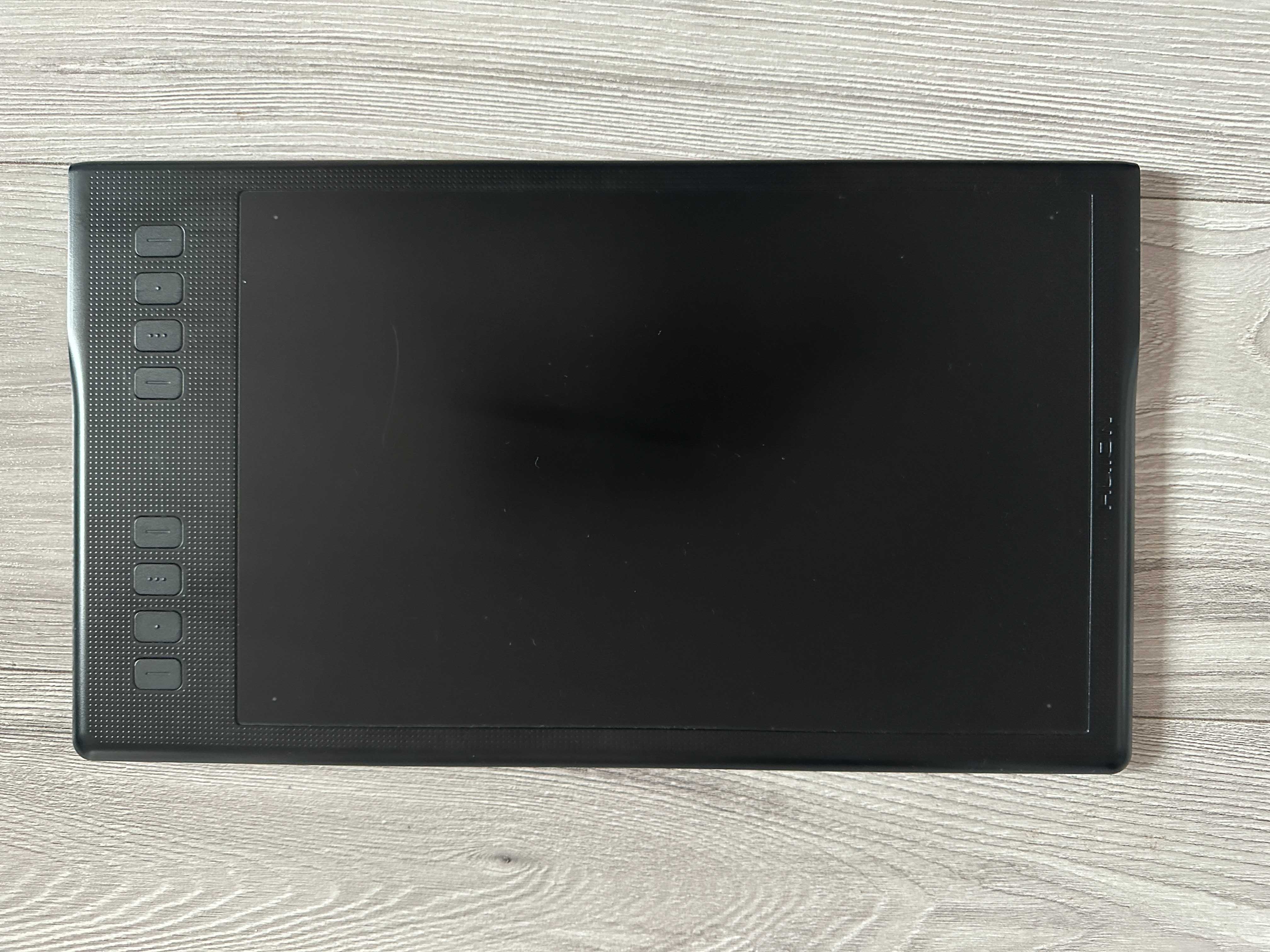Huion Inspiroy Q11K v2 – tablet graficzny, pełny zestaw