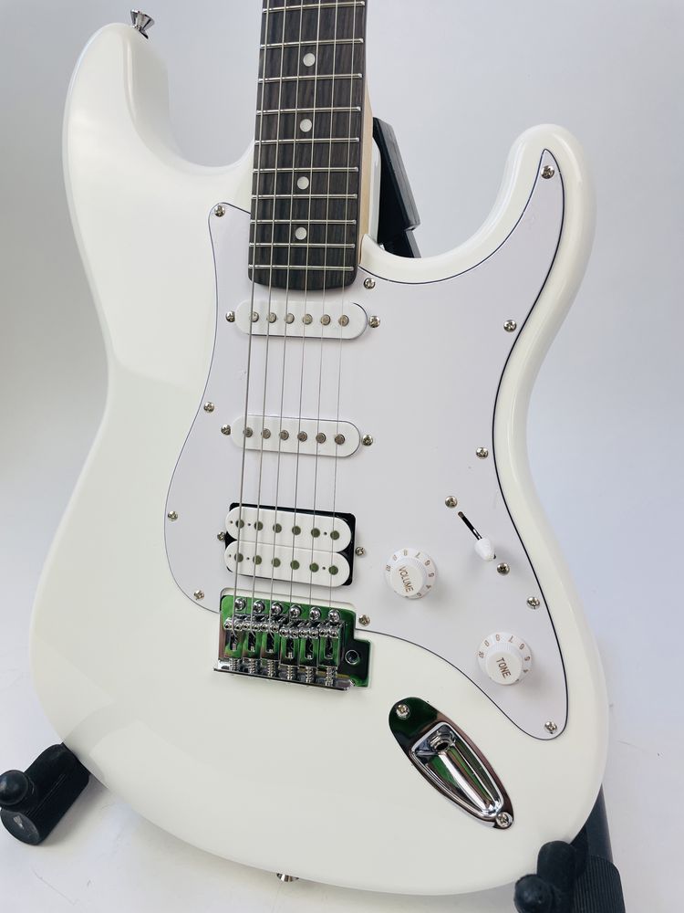 Gitara elektryczna Washburn Ws 300 H -Sonamaster typu stratocaster