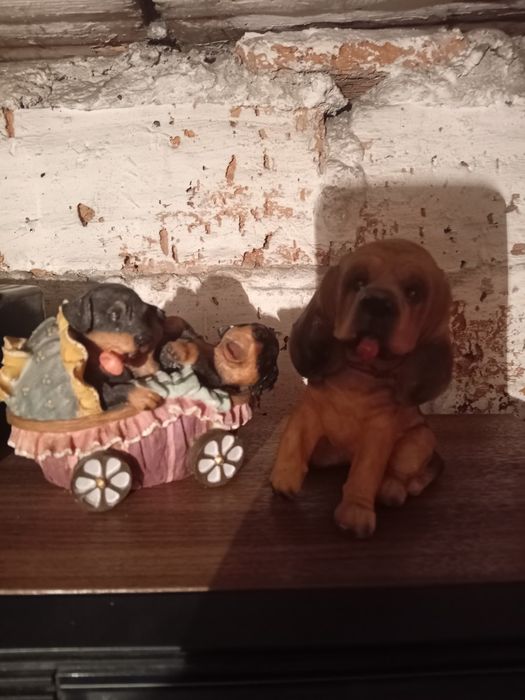 Figurki drewniane 2szt.