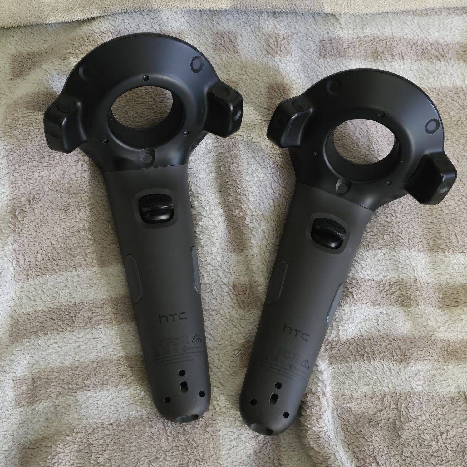 Контролери HTC Vive v1.0 (ціна за двох)