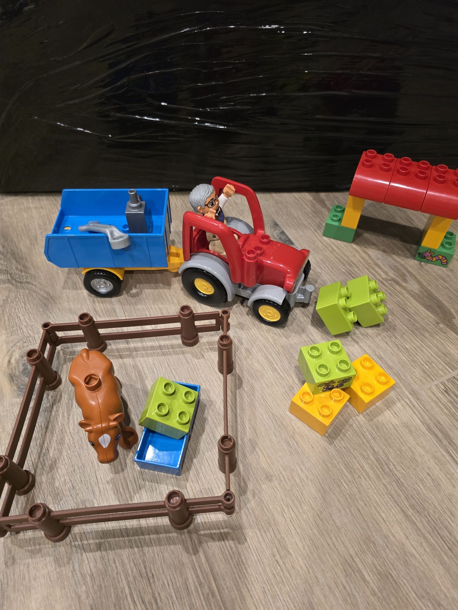 Lego duplo Farmery traktor 10524