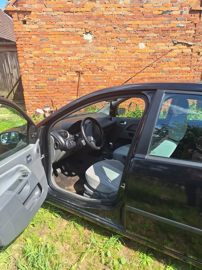 Ford fiesta 1.4 stan dobry