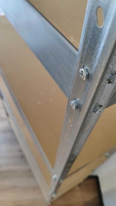 Regał metalowy do przechowywania, warsztatu, garażu z półkami