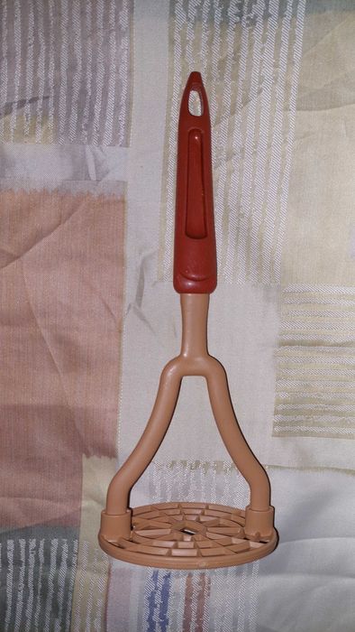 Картопледавка картофелемялка товкачка для картоплі пластикова посуд