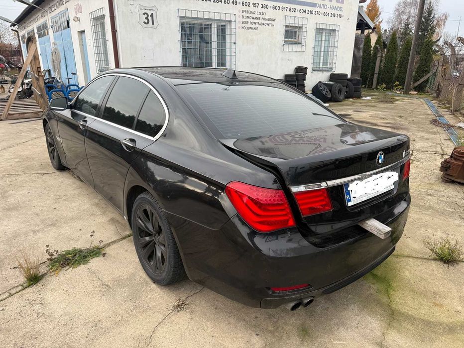 BMW 730D F01 ,uszkodzona ,jezdzi , full