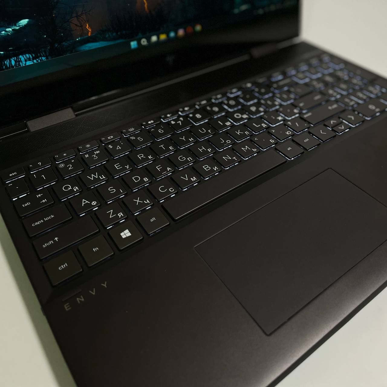 HP Envy x360 15-ds1083cl, 15,6. AMD RYZEN 7 4700u