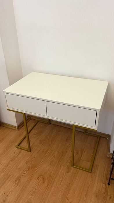 Меблі для салону краси