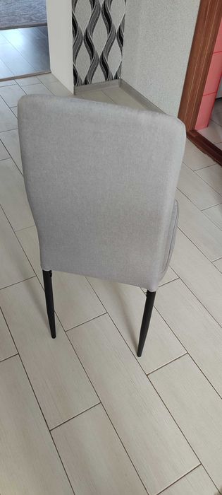 Продам б/у стільці 4 штуки