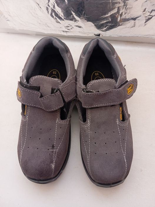 Продам Спец взуття