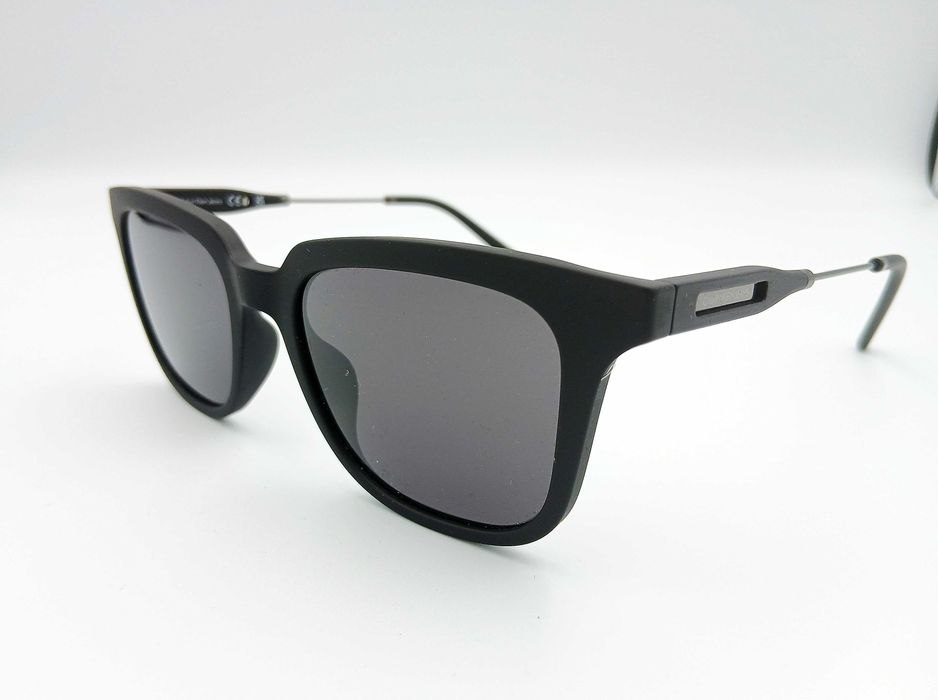 Okulary przeciwsłoneczne damskie Calvin Klein CKJ20808S klasyka unisex