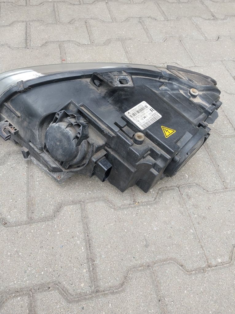 Lampy Audi S4 A4 B7 bixenon reflektory bi xenon przod przednie