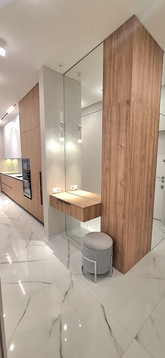 Центр . ЖК Ярославів Град . Генератор . Паркінг . Золоті Ворота