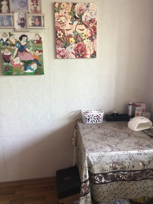 Продається дохкімнатна квартира без меблів ( в аренду не здається)