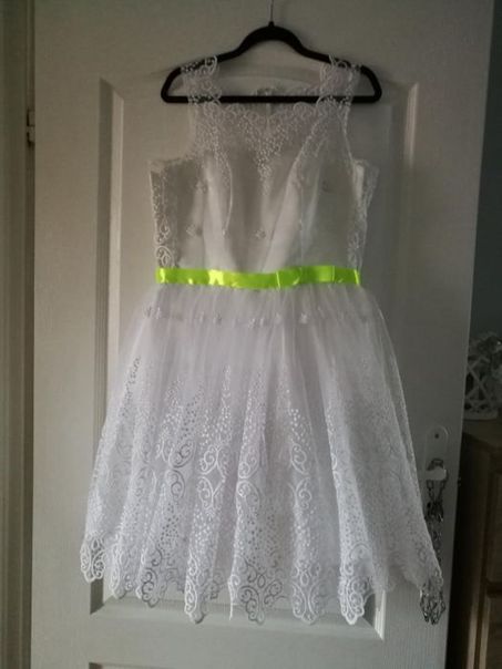 Biała sukienka ślubna