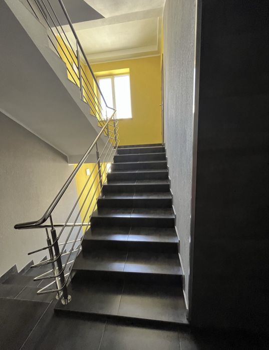 Здається в довгострокову оренду 1 кім квартира по вул.Довженка