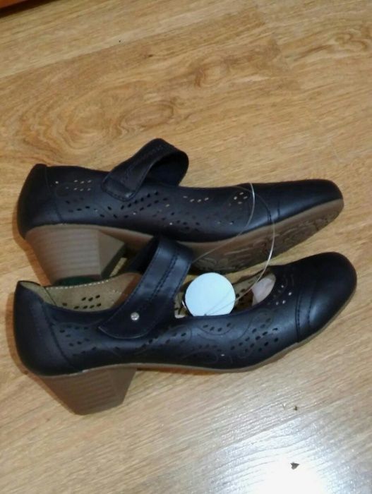 granatowe polbuty rozm.40 wkladka footflexx skora buty wiosna/jesien