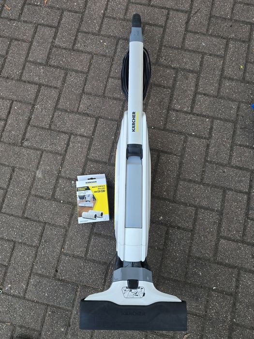 Одним лотом Пилососи Dyson та інші