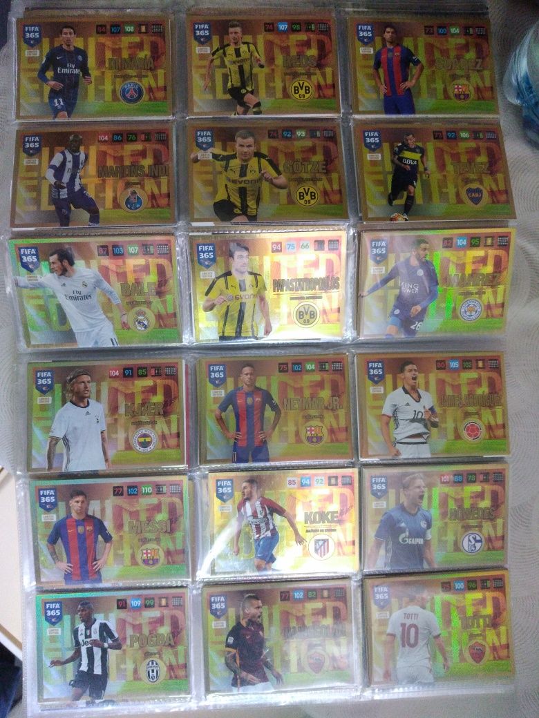 Karty limited edition fifa 365 Panini 2017 zestaw Lewandowski