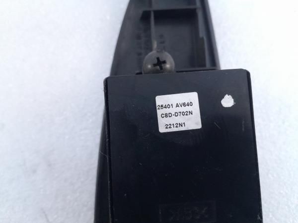 Comando / botão / interruptor vidros frente esquerdo NISSAN Primera Se