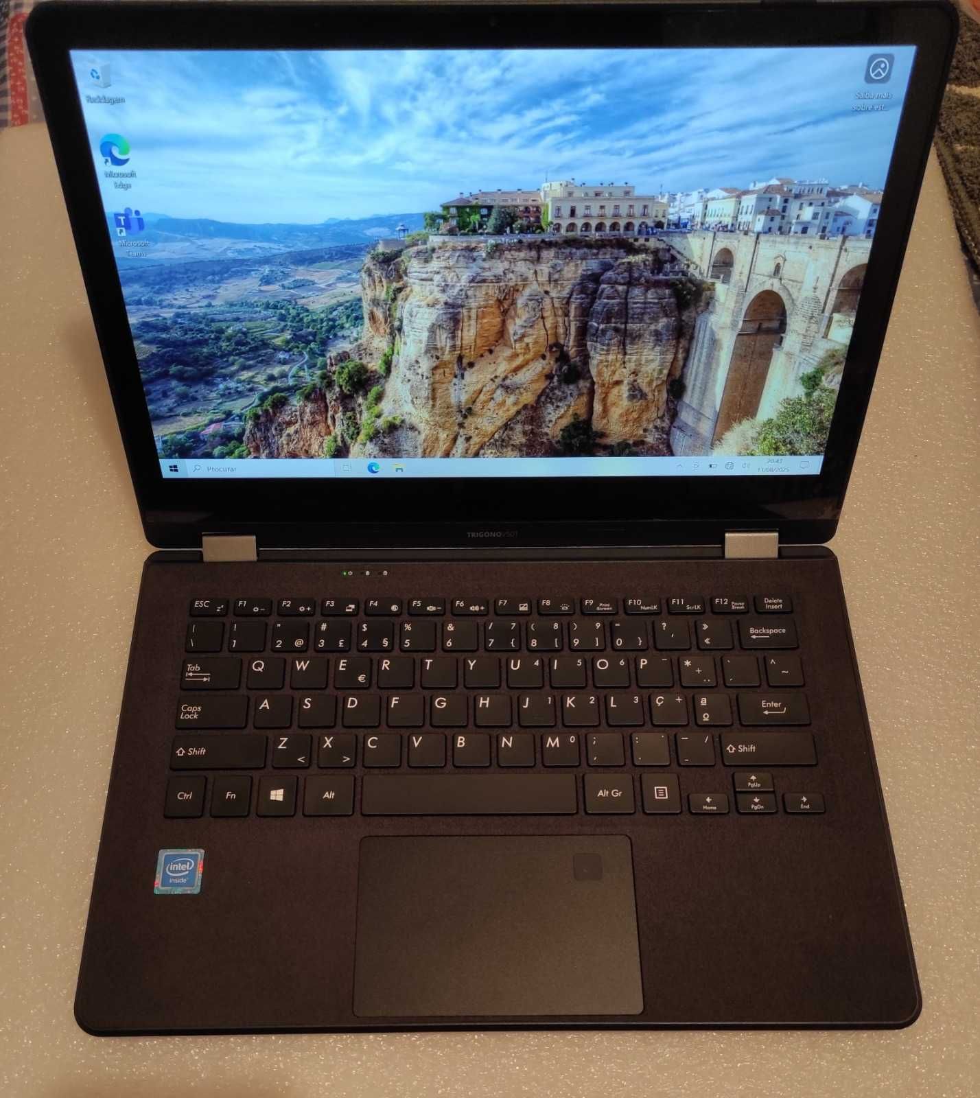 Computador portátil com TouchScreen