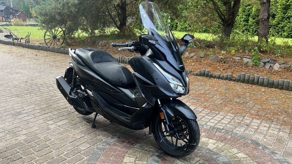 Honda NSS Honda nss Forza 125 zarejestrowana prawie nowa  przebieg 1300 km !