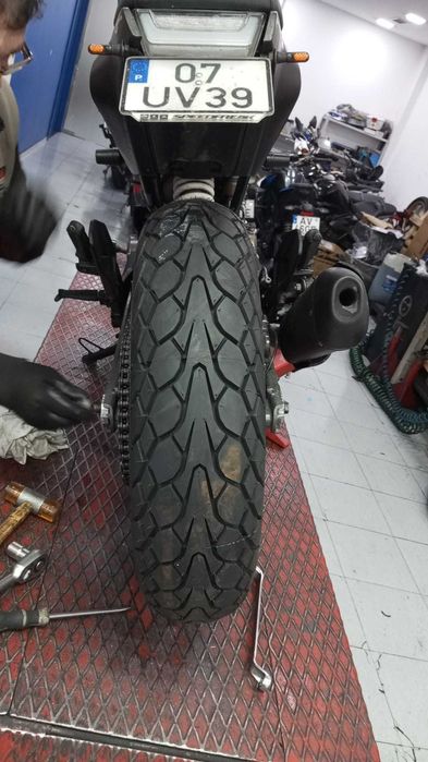 HUSQVARNA Svartpilen 401 UNICA