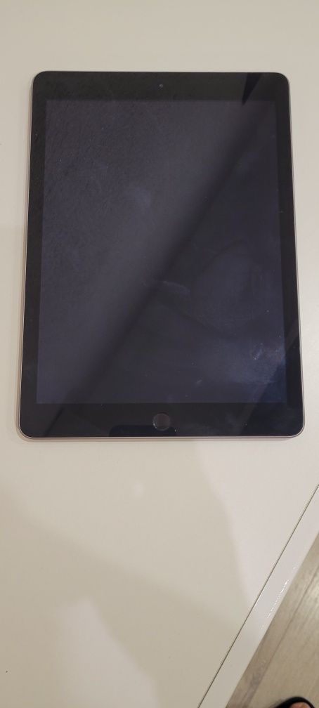 Apple Ipad 5th 128gb 9.7 Grey