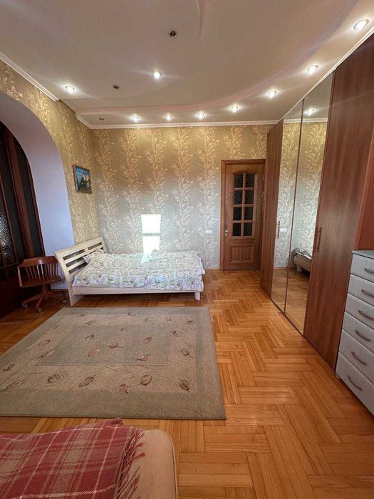 Здам в оренду 3к квартиру пров. Є.Коновальця (Урицького) парк Шевченка