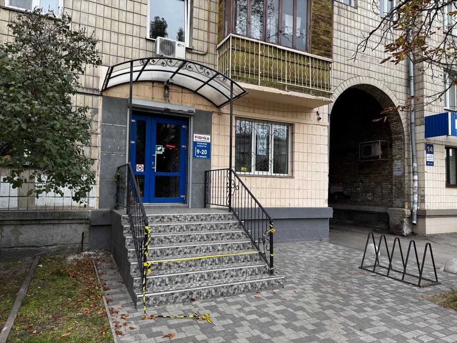 ПРОДАЖ приміщення 31кв. Н/Ф 1 поверх фасад пр. Соборності 16