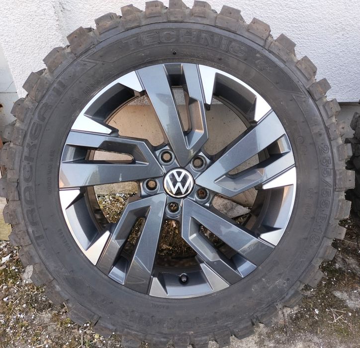 Felgi z oponami VW Amarok 7,5x18 ET45 5x120 Off Road
