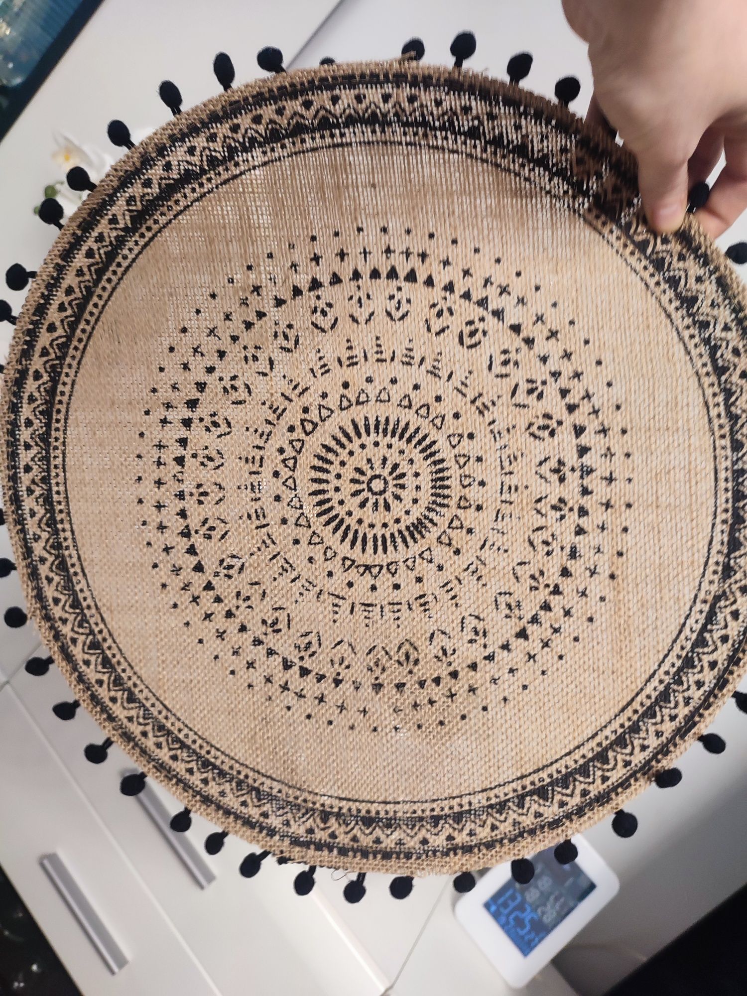 2 szt Okrągła podkładka na stół z pomponami średnica 38cm