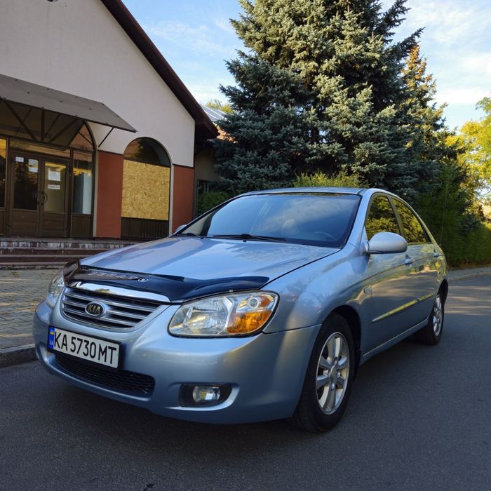 Продам  Kia Cerato в отличном состоянии.