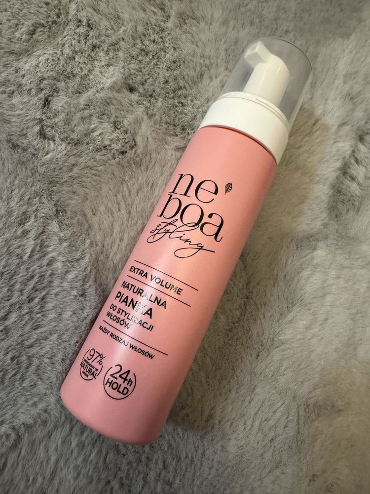 Pianka Neboa extra volume