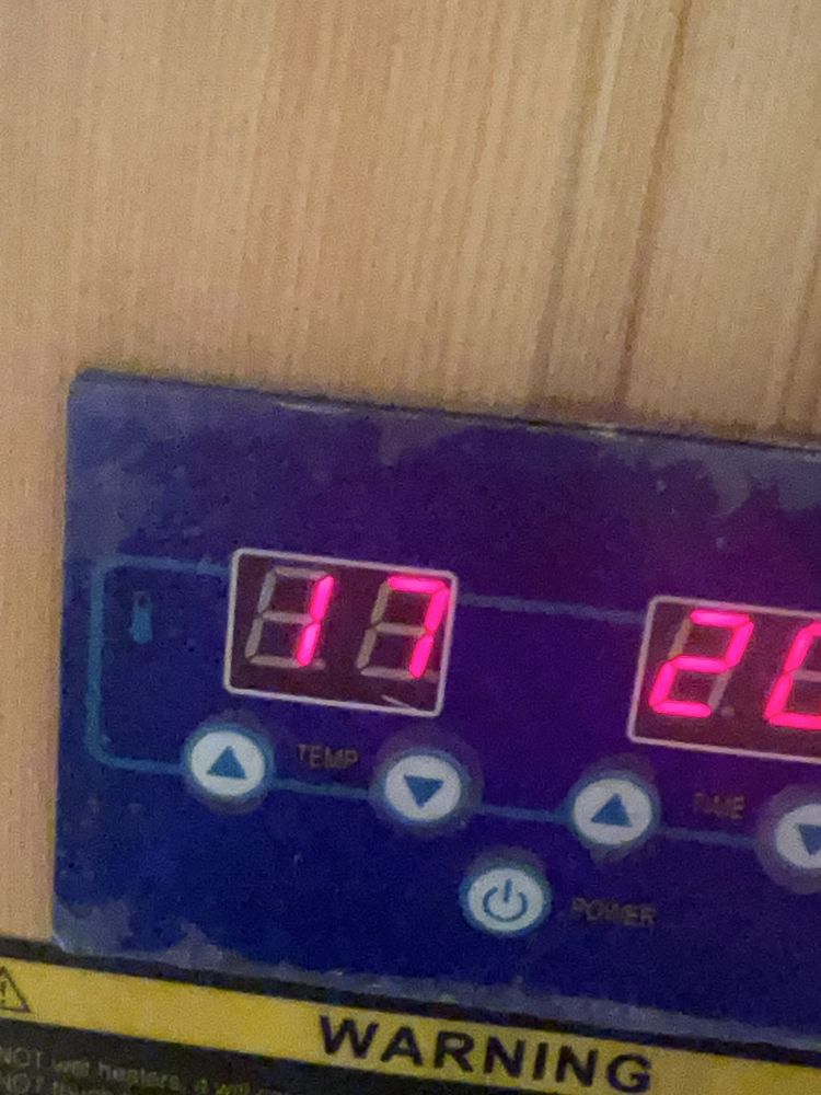 Sauna infravermelhos nova, no local onde trabalho aduiritam  outra