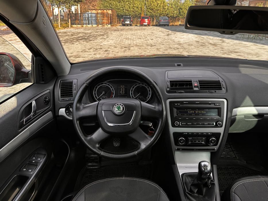 Skoda Octavia A5 гарний стан, ідеальна техніка, добра комплектація.