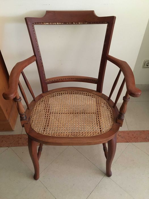 Cadeira de Braços costureirinha