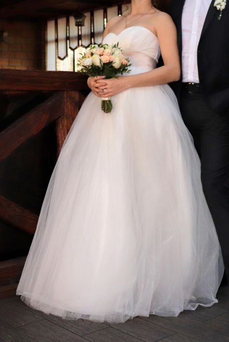 Весільна сукня, айворі