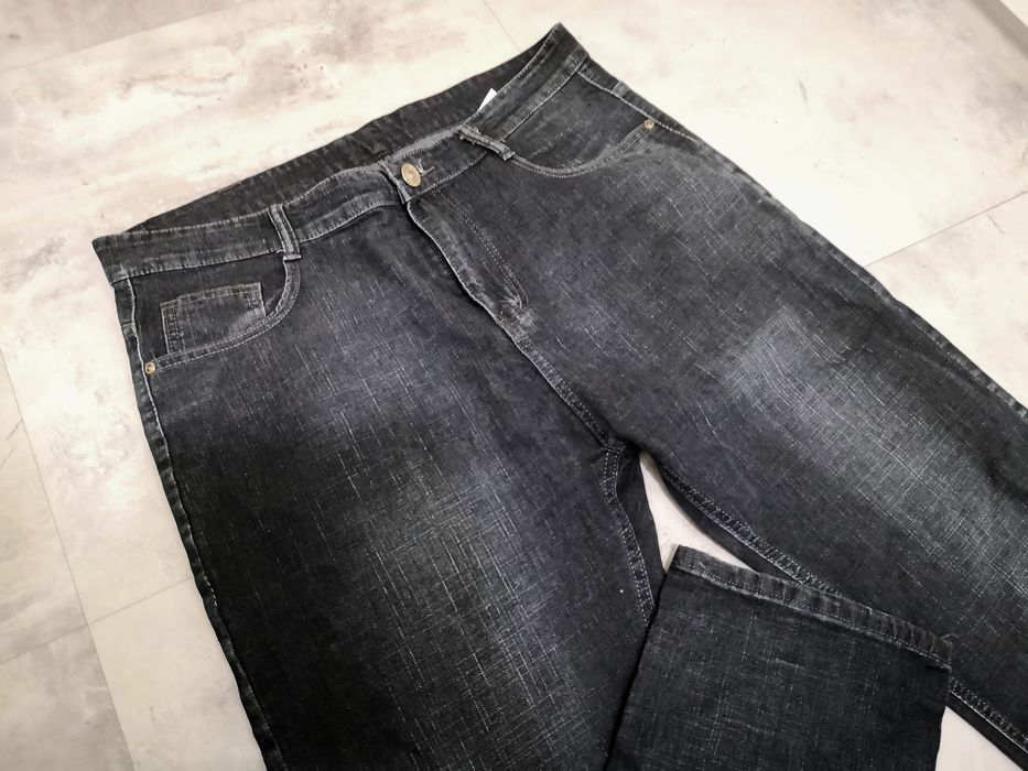 Czarne spodnie jeans 36