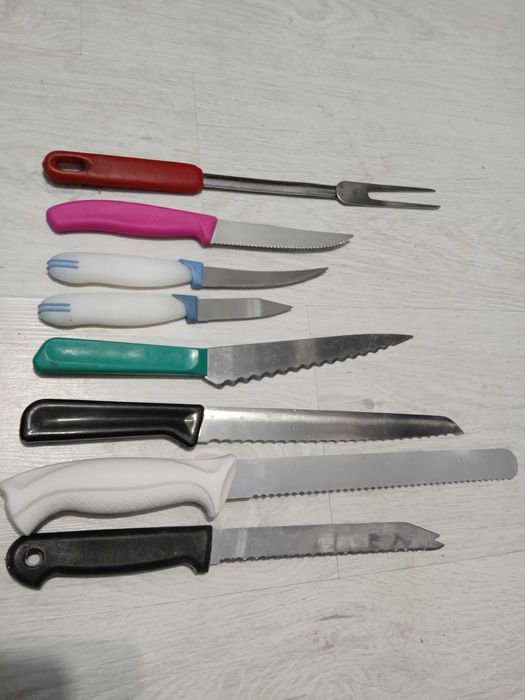 Кухонний інвентар - Ножі різні